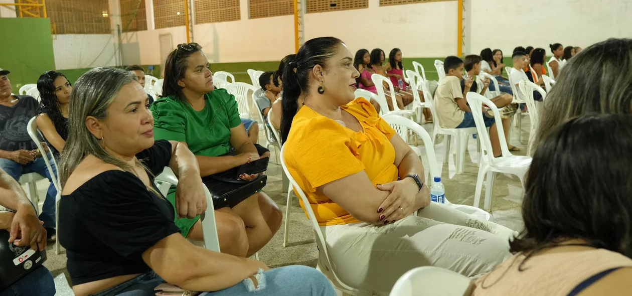 Evento aconteceu em um ginásio de Curimatá