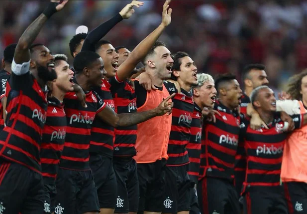 Flamengo afunda Fluminense no Z-4 do Brasileirão