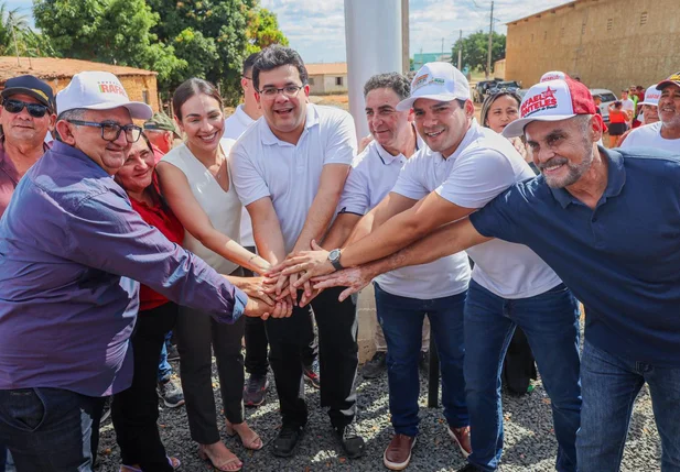 Governador Rafael Fonteles e o diretor-geral do DER-PI, Leonardo Sobral, vistoriaram as obras de e recuperação da pavimentação asfáltica da rodovia estadual PI-238