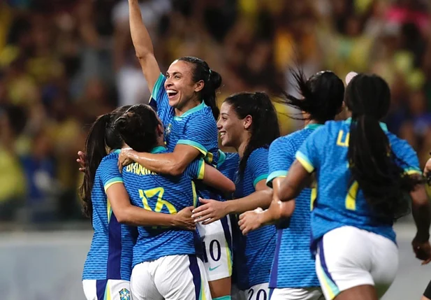 Marta fez o último gol da partida contra a Jamaica