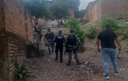 Policiais atenderam a ocorrência na Vila Meio Norte