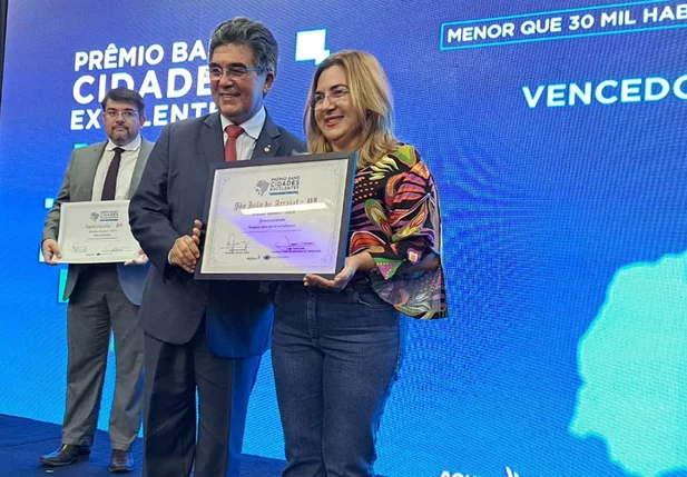 Prefeita recebe premiação na categoria Sustentabilidade do Prêmio Band Cidades Excelentes