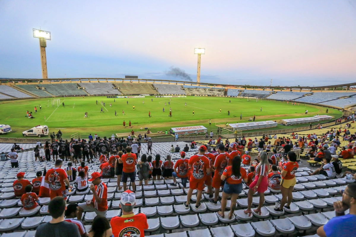 River e Cametá se enfrentaram no estádio Albertão