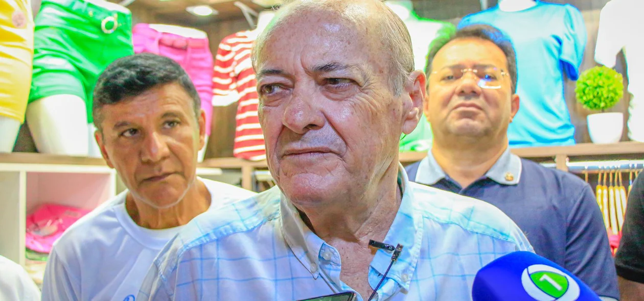 Sílvio Mendes realiza visita ao Shopping da Cidade ao lado de diversos pré-candidatos a vereadores