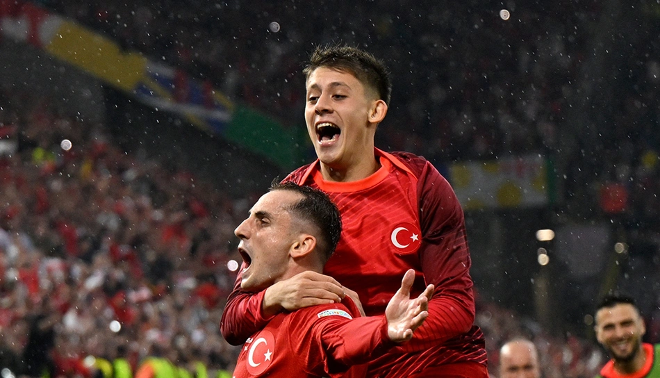 Turquia vence por 3 a 1 a República Tcheca