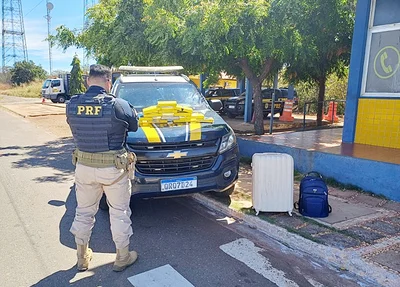 Cocaína apreendida em malas pela PRF na BR 316 em Picos