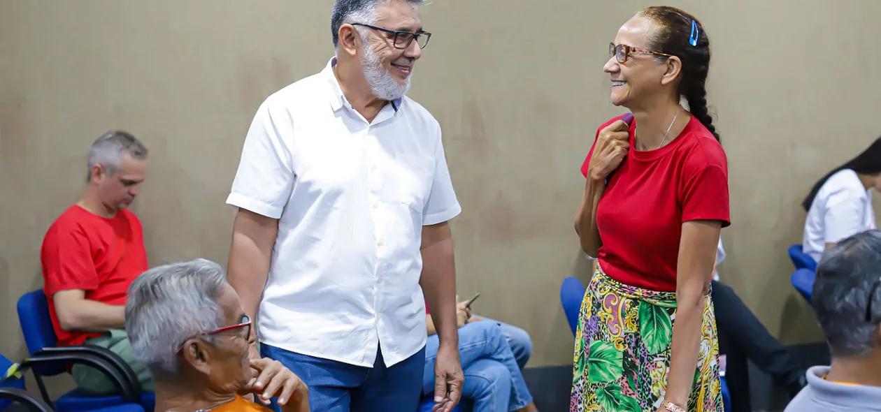 Geraldo Carvalho em convenção do PSTU