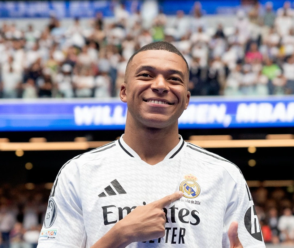 Kylian Mbappé é apresentado oficialmente pelo Real Madrid