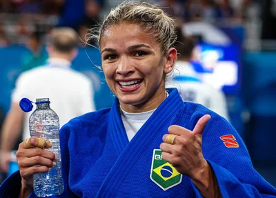 Larissa Pimenta leva o bronze e conquista 2ª medalha do Brasil em Paris