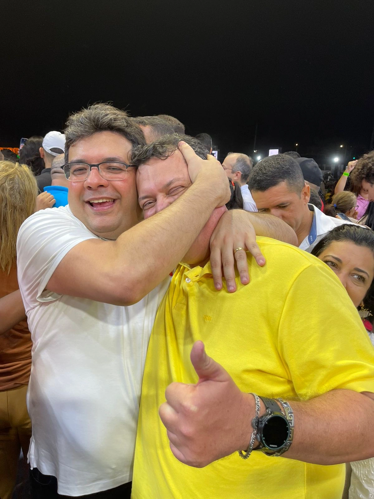 Marquinho Maia recebe o carinho do governador Rafael Fonteles
