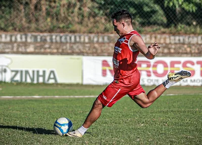 Matheus Sabiá, meio-campo do River