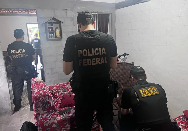 PF durante cumprimento de mandado de busca e apreensão