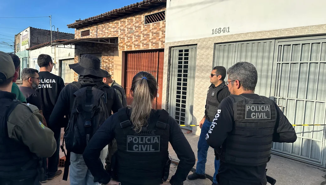 Polícia Civil do Piauí no local do crime