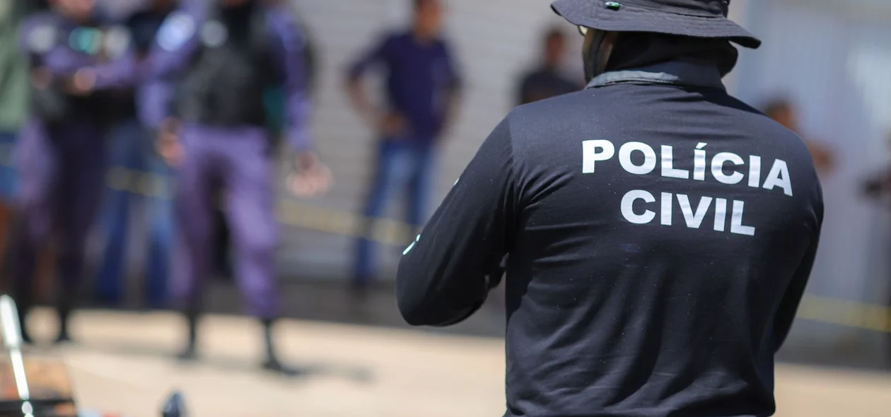 Polícia Civil no local