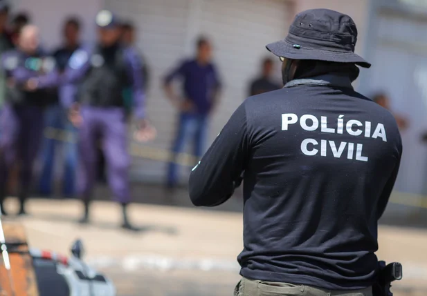 Polícia Civil no local