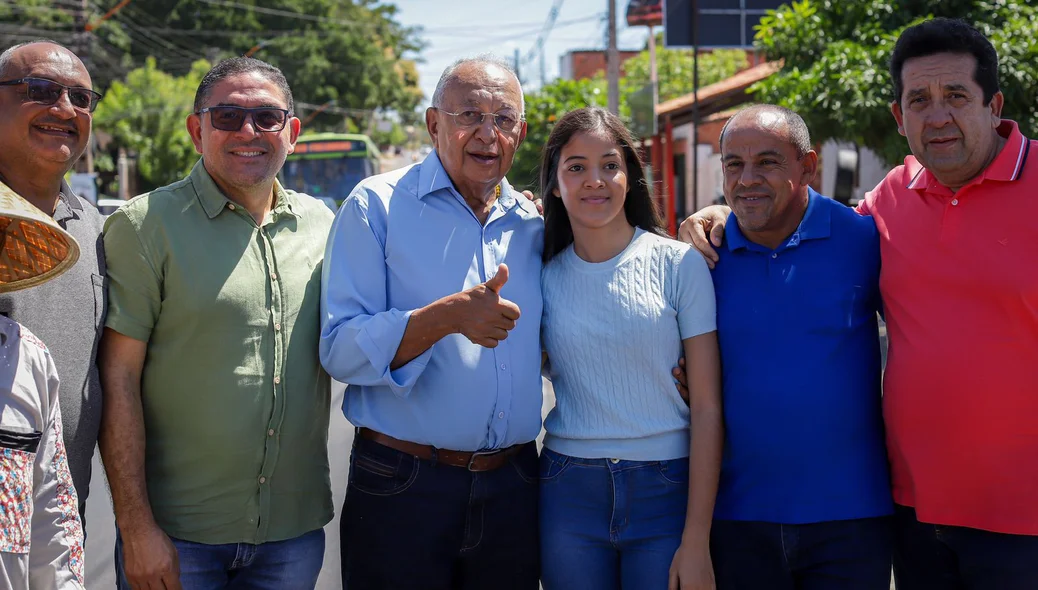 Prefeito Dr. Pessoa durante entrega da revitalização da Avenida Camilo Filho