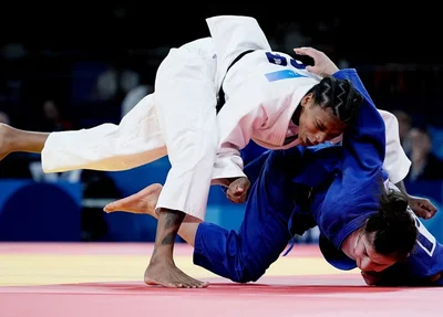 Rafaela Silva avançou à semifinal do judô nas Olimpíadas