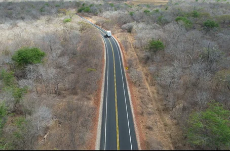 Rodovia que liga Fartura do Piauí à BR 020