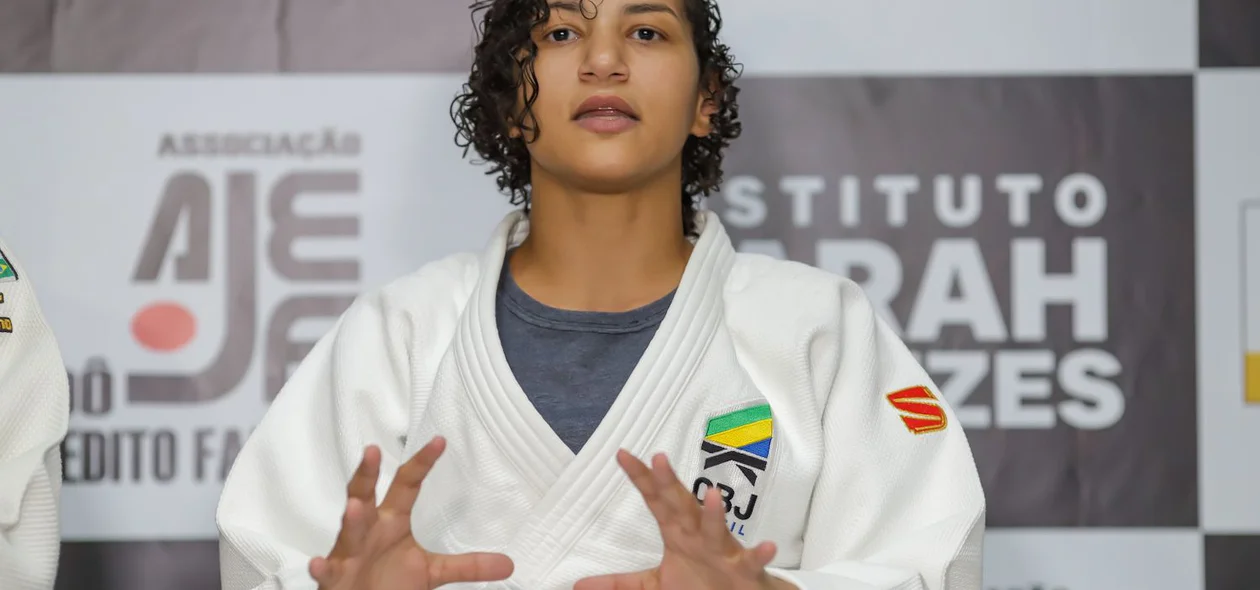 Treinadora da seleção brasileira feminina de judô, Sarah Menezes