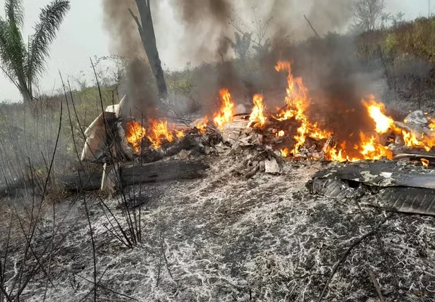 Avião de pequeno porte cai e deixa 5 mortos no Mato Grosso