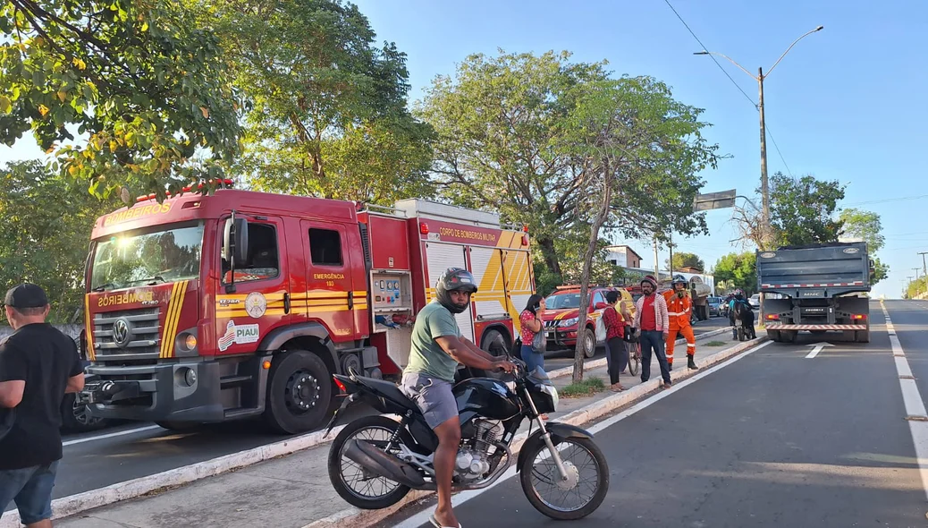 Bombeiros também foram acionados