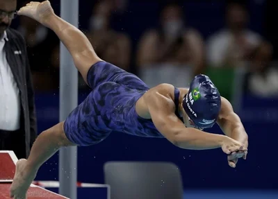 Brasil avançou para a final do revezamento 4x200m da natação feminina