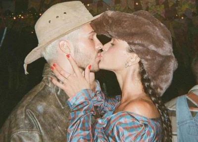 Bruna Marquezine beijando João Guilherme