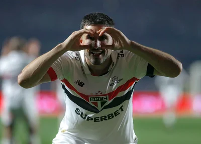 Calleri foi o nome da partida com uma assistência e um gol