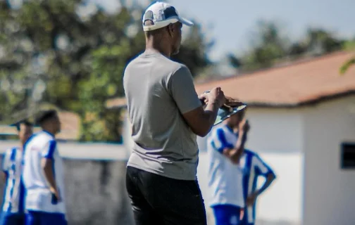 Eduardo Rodrigues, técnico do Comercial