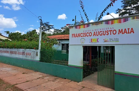 Escola Augusto Maia