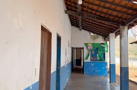 Escola Municipal João Gonçalves Filho, em Floriano, em situação precária