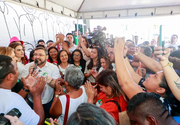 Fábio Novo inaugura comitê