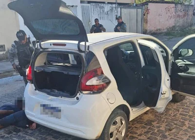 Fiat Mobi havia sido tomado de assalto em Teresina