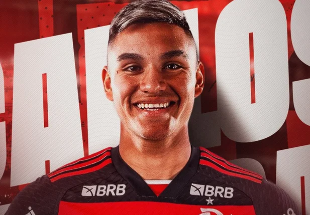 Flamengo anunciou a contratação de Carlos Alcaraz