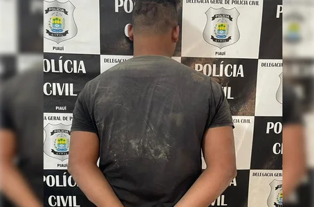 Homem é preso acusado de matar o próprio pai em José de Freitas