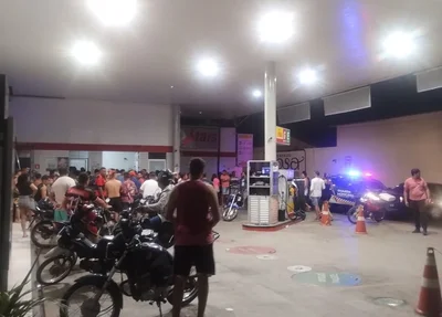 Jovem morreu após ser baleado em posto de gasolina