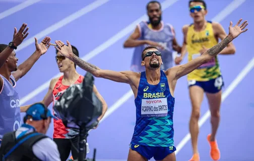 Julio Cesar conquistou ouro no atletismo nas Paralimpíadas