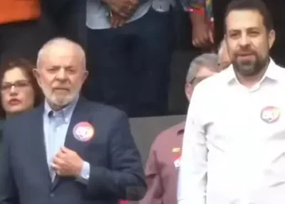 Lula e Boulos durante o comício