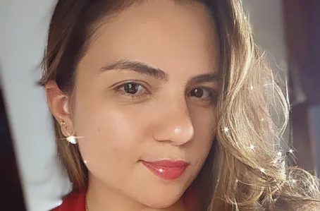 Médica piauiense identificada como Aline Portela Barros