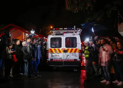 Perícia trabalha no local onde avião caiu em Vinhedos