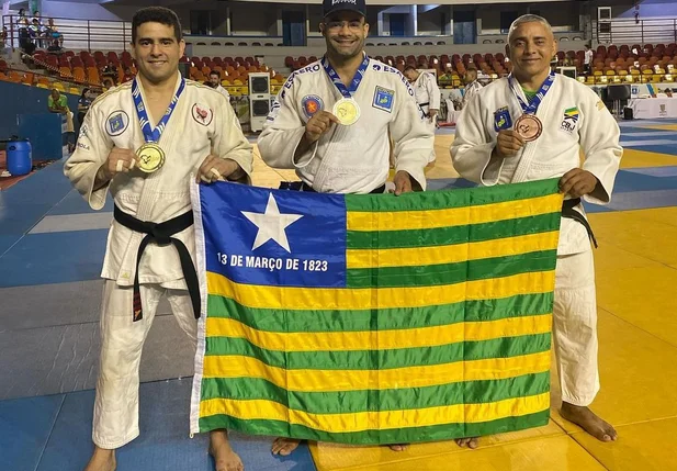 Soldado Stanley Torres com mais uma medalha