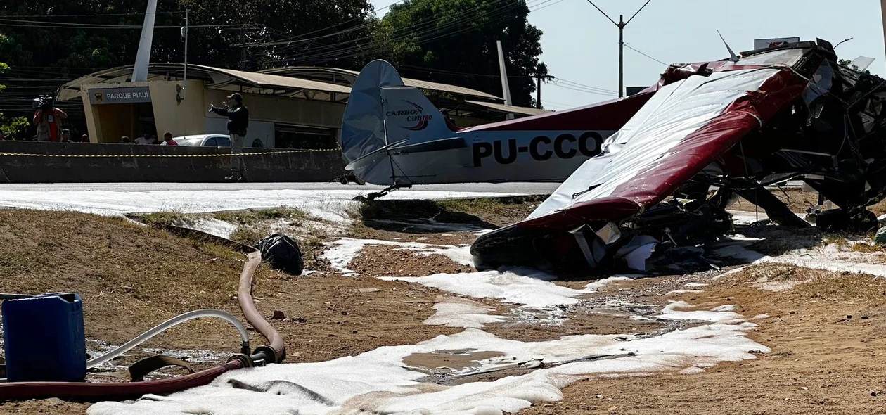 Aeronave após a queda