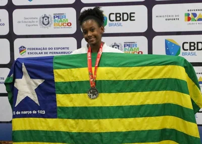 Amanda Raquel Pereira, atleta piauiense de karatê