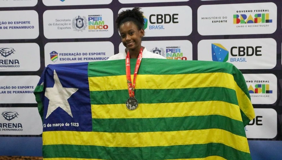 Amanda Raquel Pereira, atleta piauiense de karatê