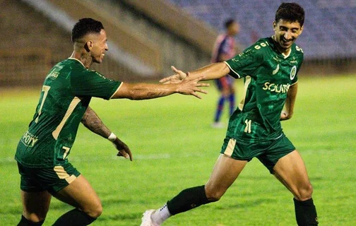 Atlético-PI é mais efetivo, vence o Piauí e se isola na liderança