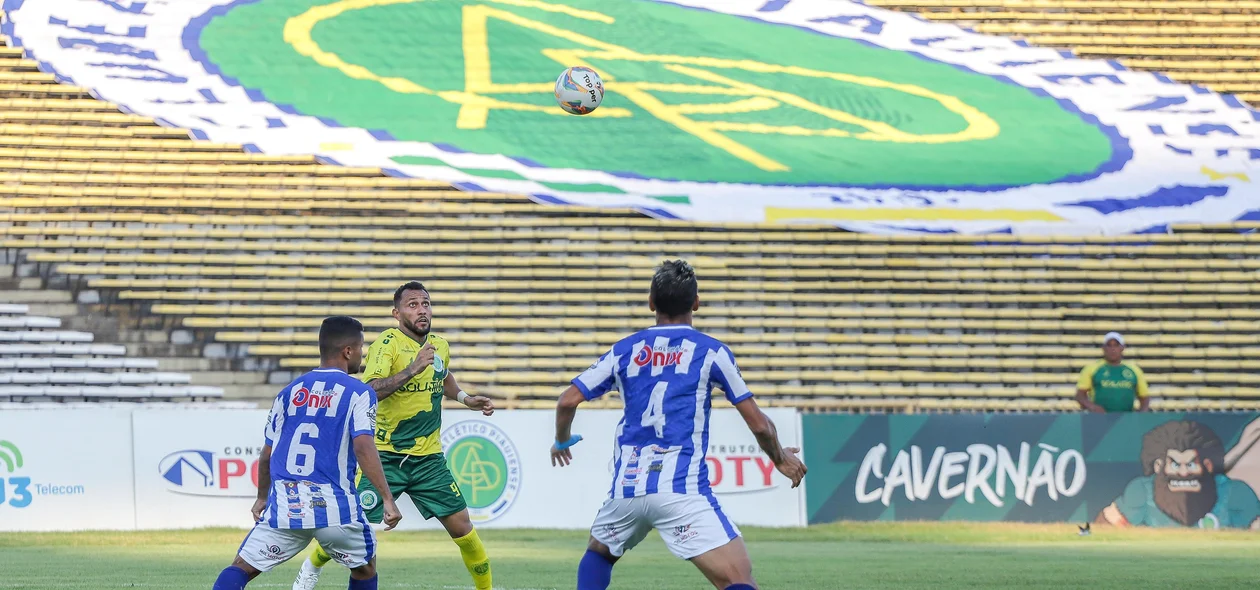 Atlético Piauiense e Comercial se enfrentaram no Albertão neste sábado