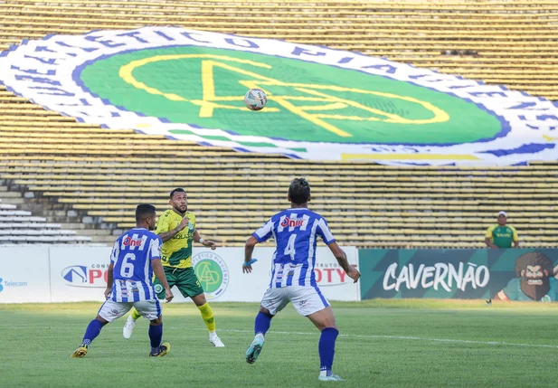 Atlético Piauiense e Comercial se enfrentaram no Albertão neste sábado