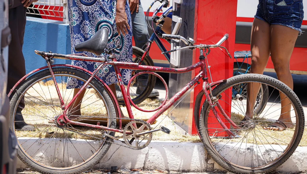 Bicicleta da vítima ficou destruída