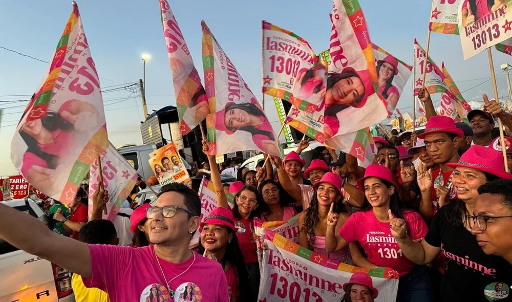 Candidata Iasminne Pinheiro participa de “arrastão” na zona Norte de Teresina