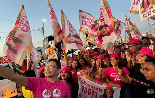 Candidata Iasminne Pinheiro participa de “arrastão” na zona Norte de Teresina